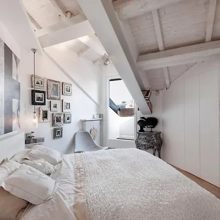 Superwhite Loft&terrace In Brera Milan